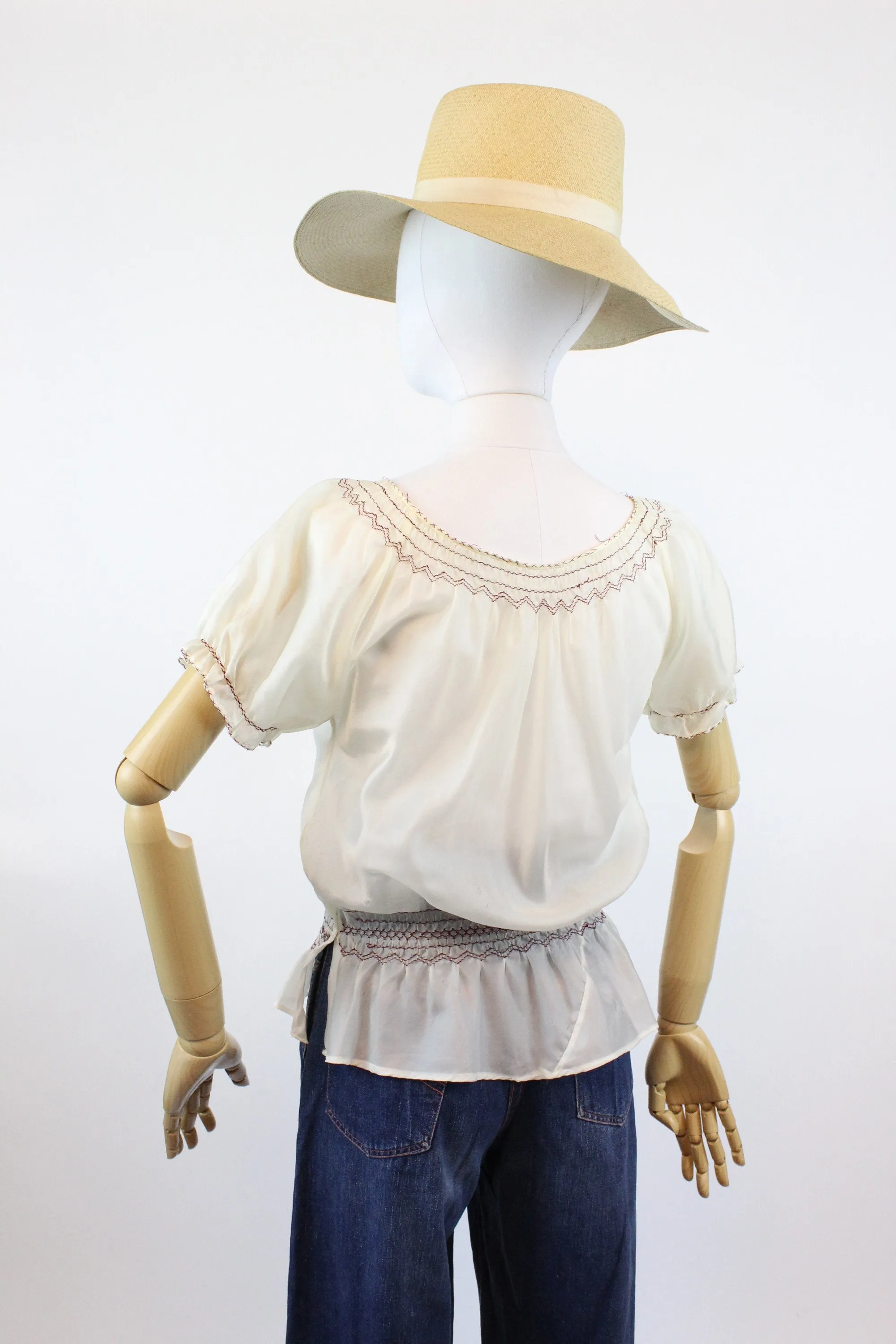 1940s rayon embroidered hungarian blouse small medium | new spring summer