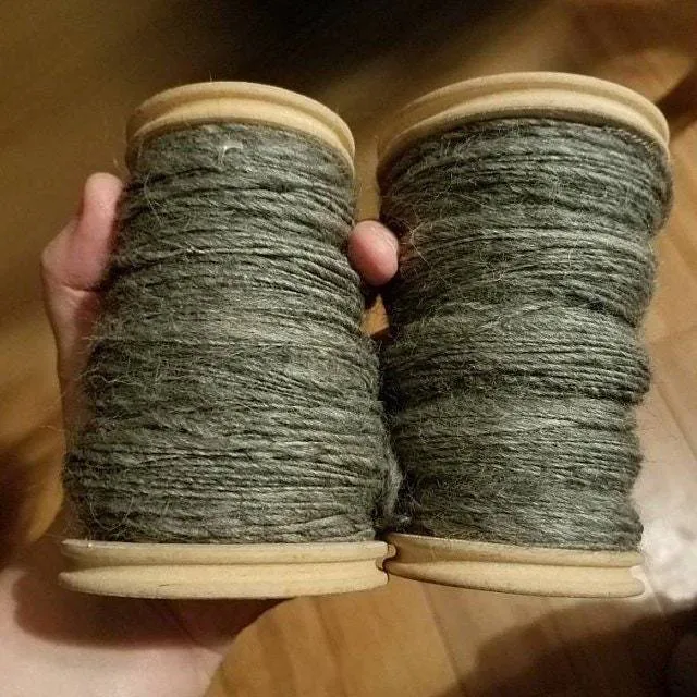 4 oz  ounces  Gray Merino Wool Top Roving Fiber Spinning, Felting , weaving, dolls, Crafts USA -SALE! Blogger Favorite 5 Stars!
