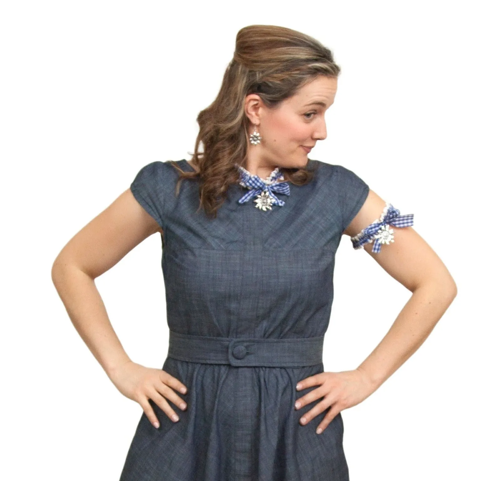 Bavarian Pattern Collar with Edelweiss Oktoberfest Pendant