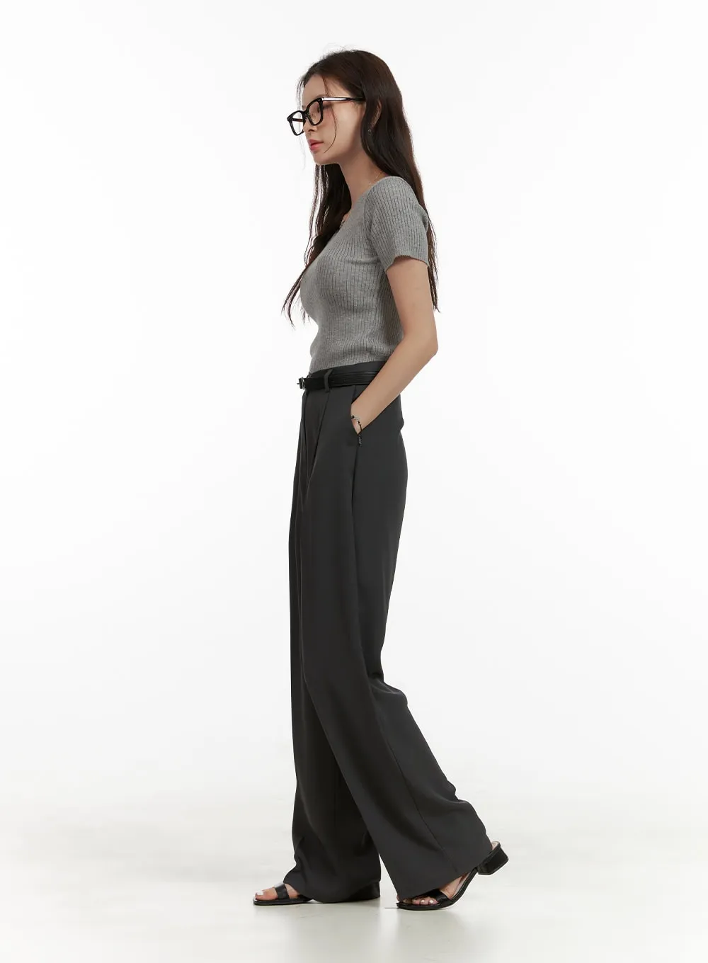 Pintuck Straight Trousers OU411
