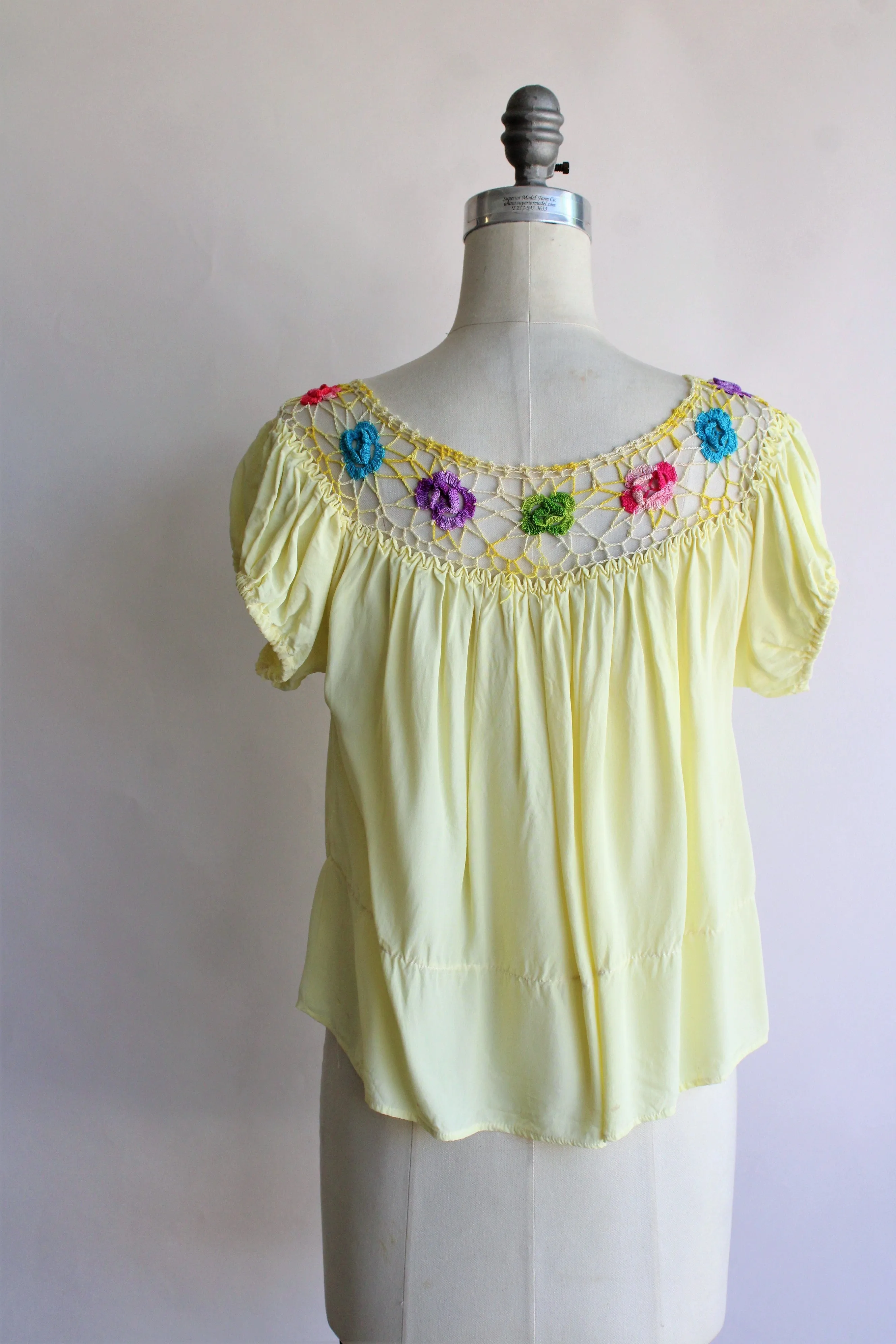 Vintage 1940s 1950s Yellow Peasant Blouse with Floral Trim