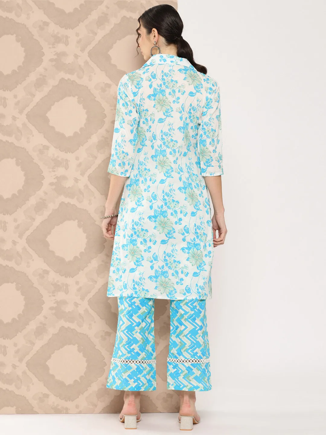 White And Blue Floral Printed Pure Cotton Kurta With Trousers