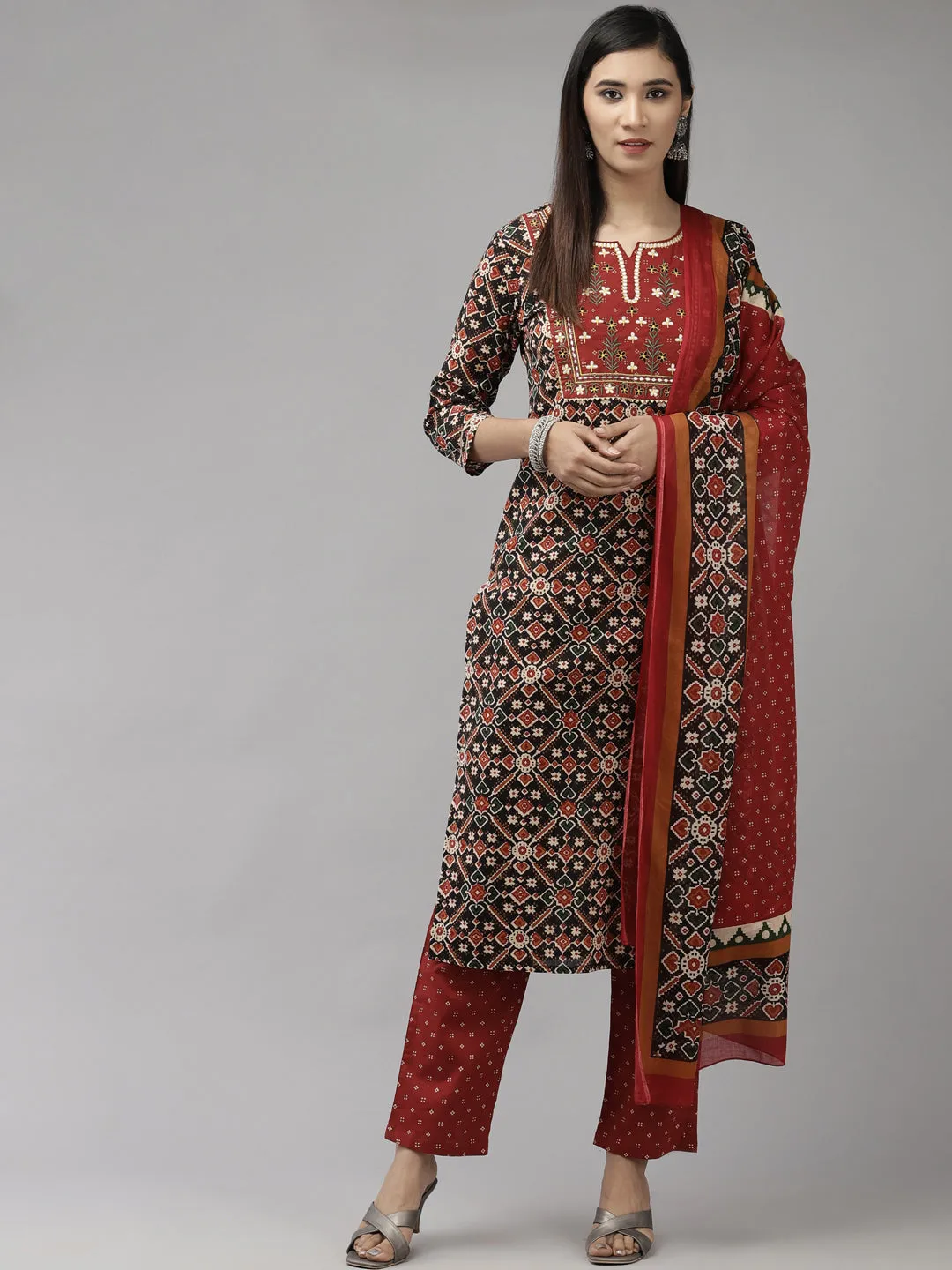 Women Red And Black Pure Cotton Kurta Set With Dupatta